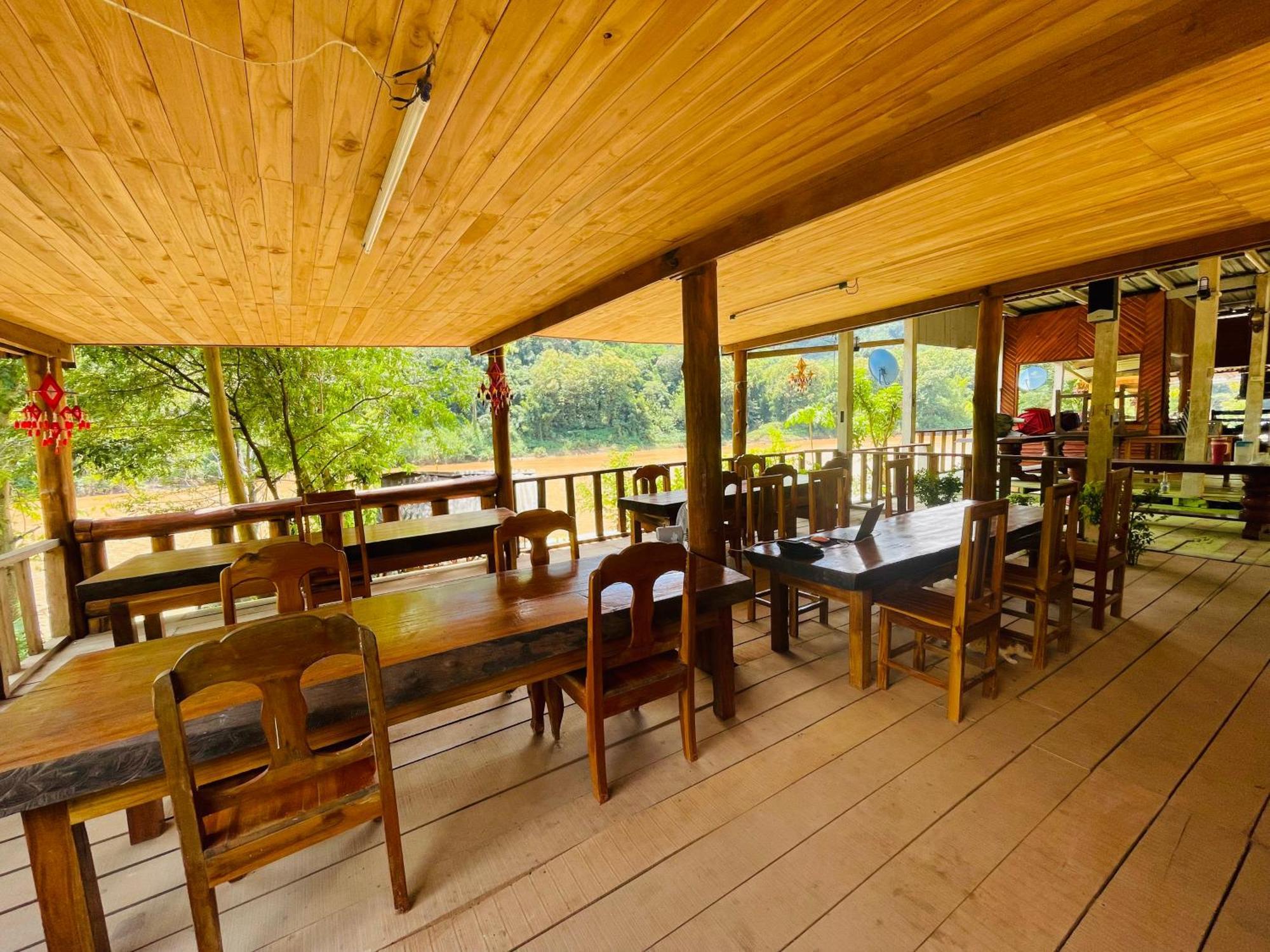 Nong Khiaw Ing Ing Mountain View Bed & Breakfast Exterior photo