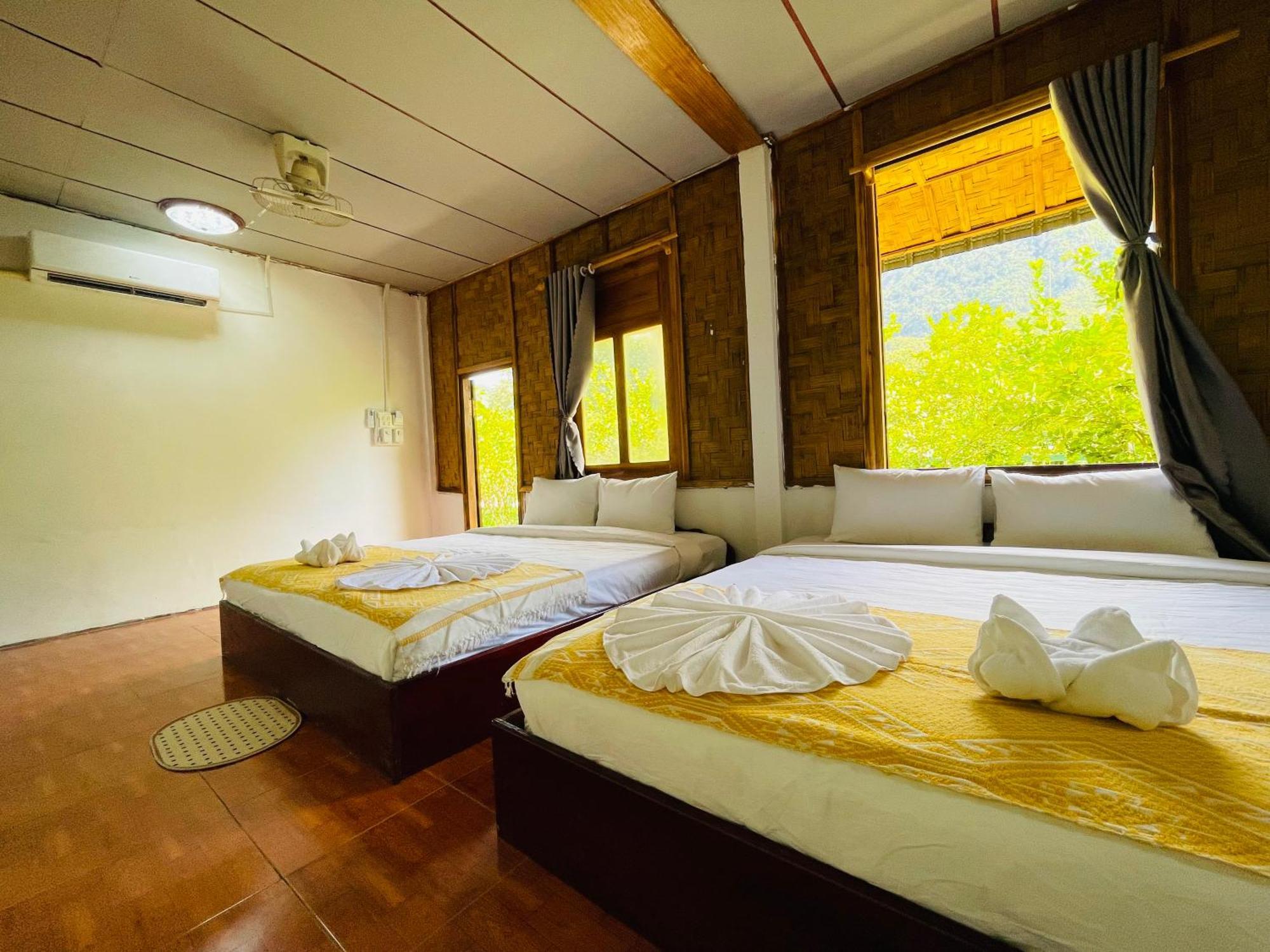 Nong Khiaw Ing Ing Mountain View Bed & Breakfast Exterior photo
